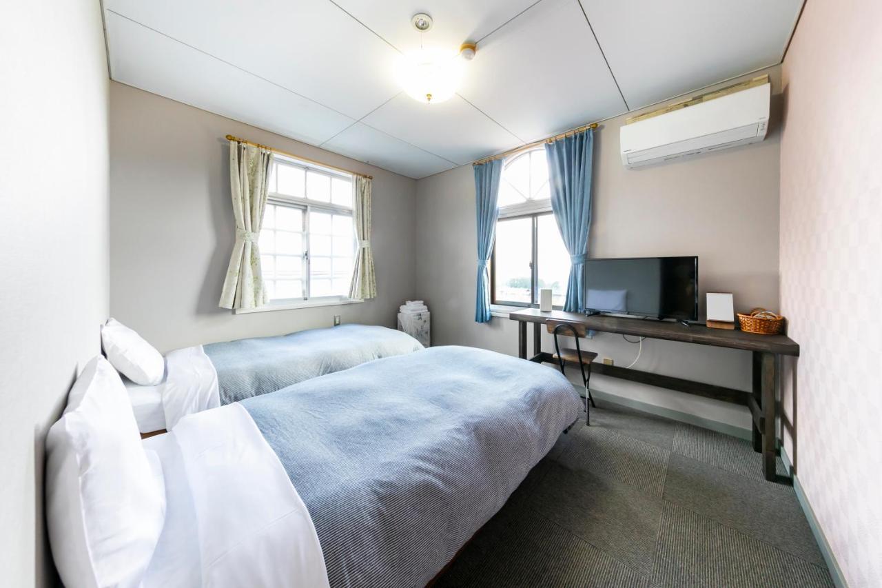 Guesthouse Leaf Hokuto  Exterior photo